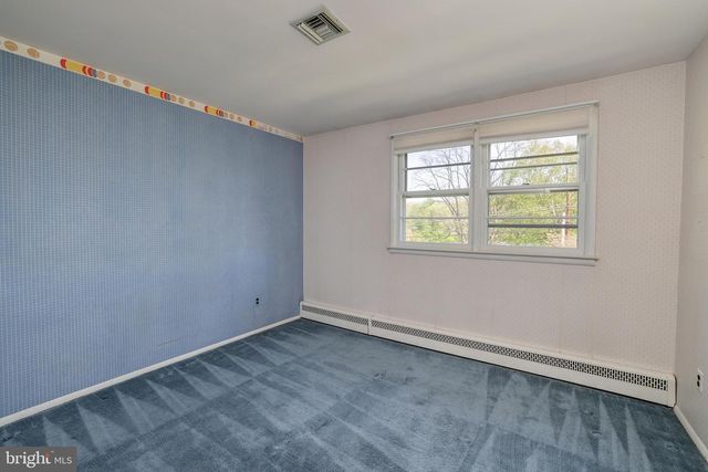 2323 LAKEVIEW DR, Yardley, PA 19067