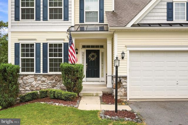 210 WOODS DR, Cross Junction, VA 22625