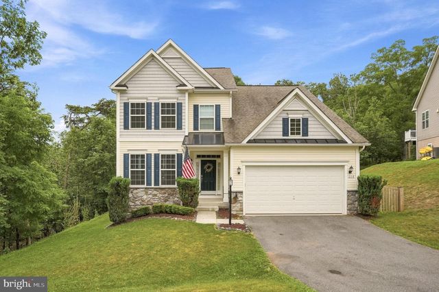 210 WOODS DR, Cross Junction, VA 22625
