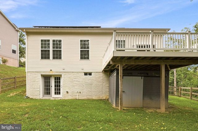 210 WOODS DR, Cross Junction, VA 22625