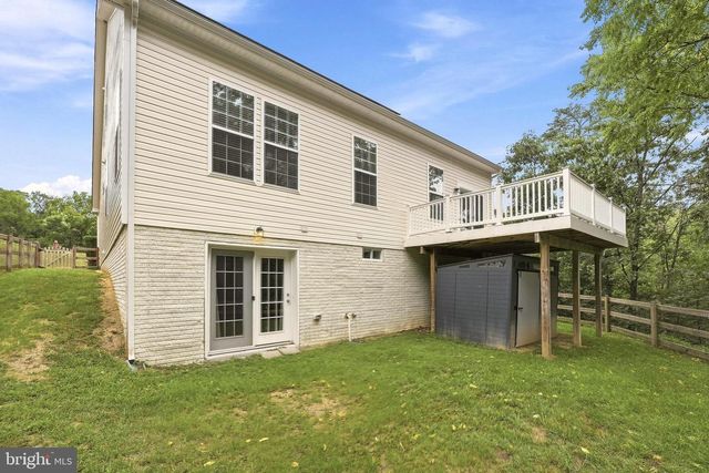 210 WOODS DR, Cross Junction, VA 22625