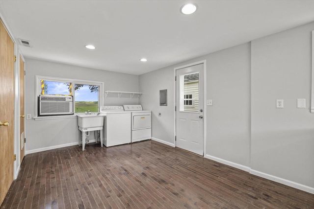 8200 312th AVENUE, Burlington, WI 53105