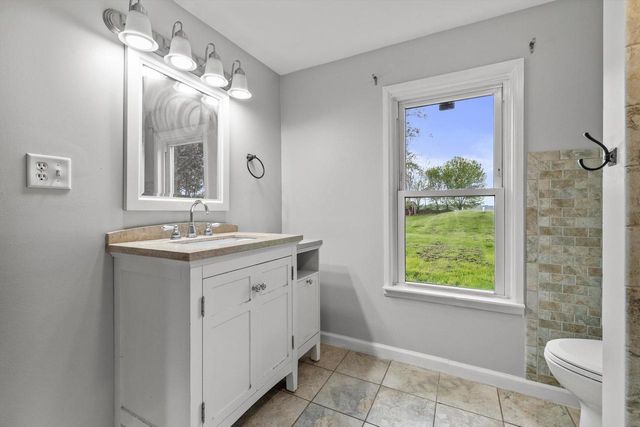 8200 312th AVENUE, Burlington, WI 53105