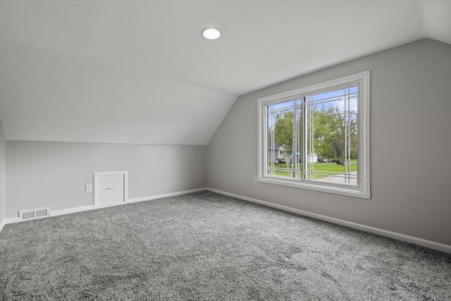 8200 312th AVENUE, Burlington, WI 53105