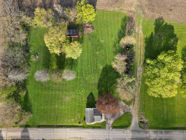 8200 312th AVENUE, Burlington, WI 53105