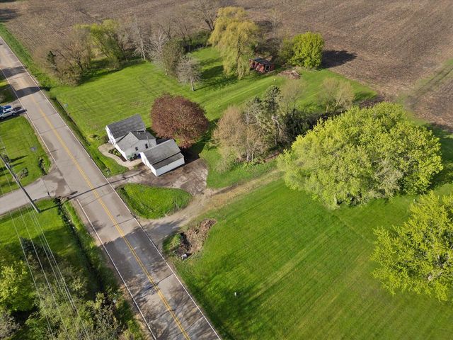8200 312th AVENUE, Burlington, WI 53105