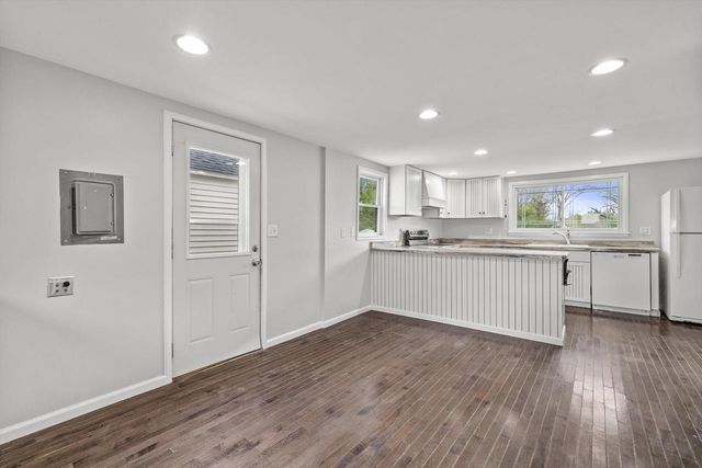 8200 312th AVENUE, Burlington, WI 53105