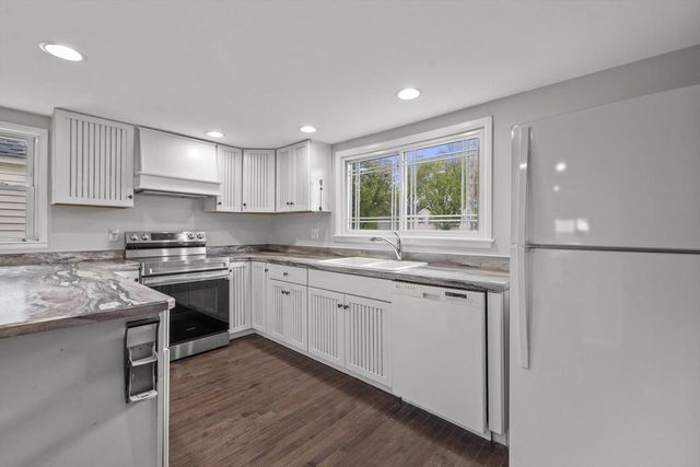 8200 312th AVENUE, Burlington, WI 53105