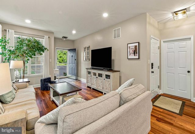 108 BRADDOCK LN, Deptford, NJ 08096