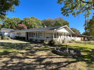 504 E Bandera, Boerne, TX 78006