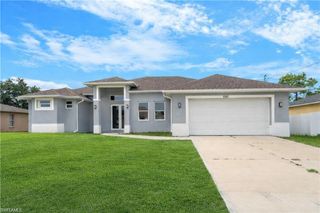 1043 Albert AVE, Lehigh Acres, FL 33971