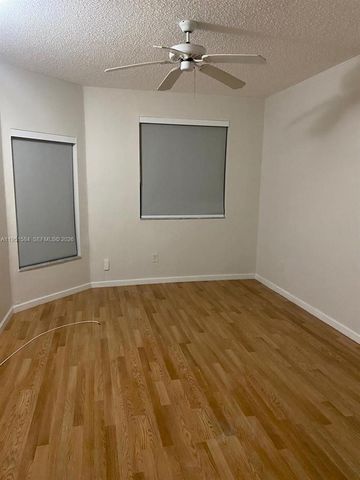 3245 NE 184th St 13201, Aventura, FL 33160