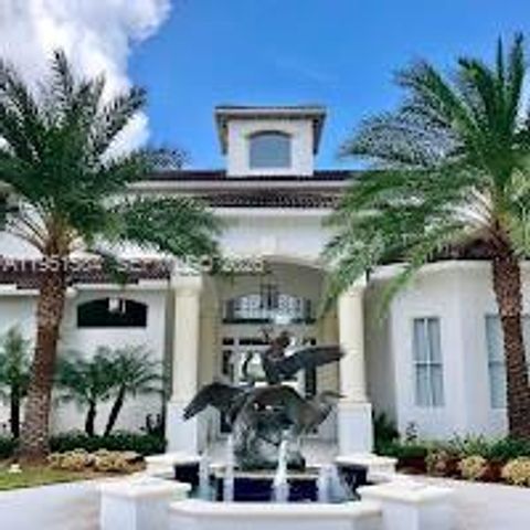 3245 NE 184th St 13201, Aventura, FL 33160