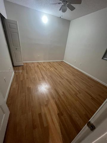 3245 NE 184th St 13201, Aventura, FL 33160