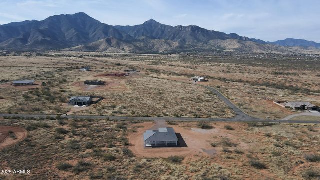 8287 S Elohyna Lane, Hereford, AZ 85615