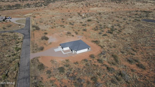 8287 S Elohyna Lane, Hereford, AZ 85615