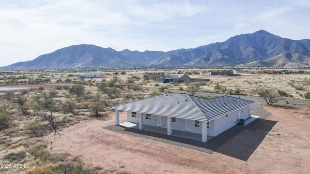 8287 S Elohyna Lane, Hereford, AZ 85615