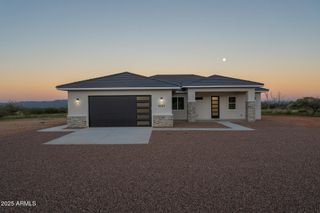 8287 S Elohyna Lane, Hereford, AZ 85615