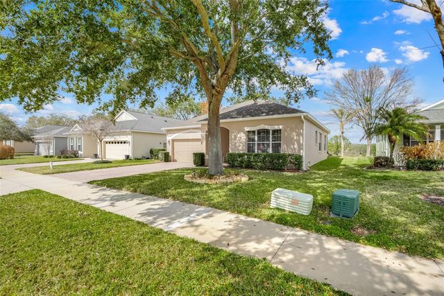 2390 CALEDONIAN STREET, Clermont, FL 34711