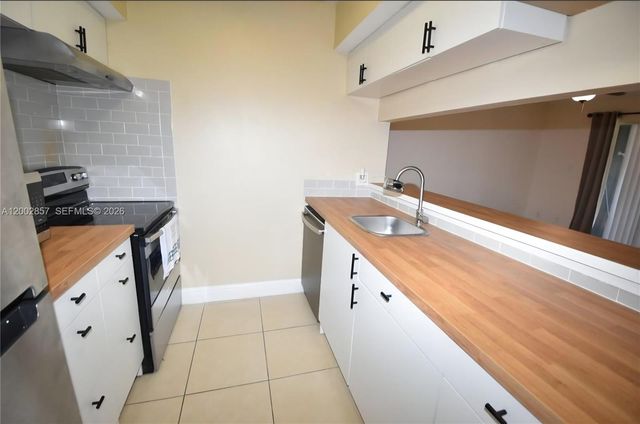 5780 Rock Island Rd 351, Tamarac, FL 33319