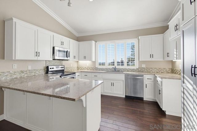 31503 Stardust Lane, Valley Center, CA 92082