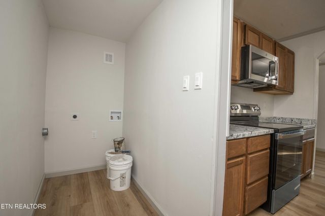 406 McConkey St, Madisonville, TN 37354