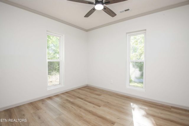 406 McConkey St, Madisonville, TN 37354