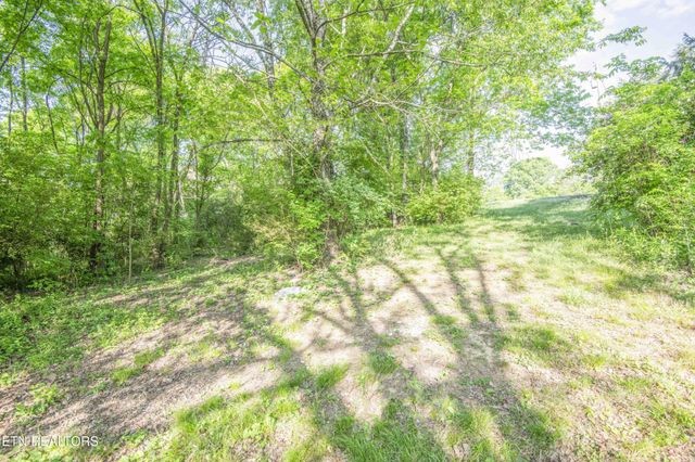 406 McConkey St, Madisonville, TN 37354