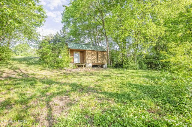 406 McConkey St, Madisonville, TN 37354