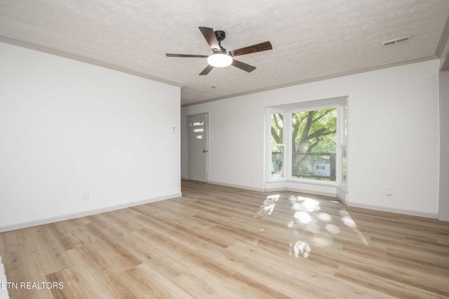 406 McConkey St, Madisonville, TN 37354