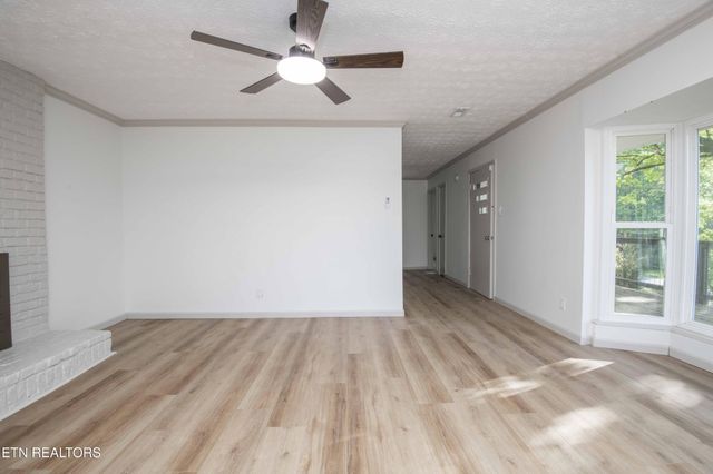 406 McConkey St, Madisonville, TN 37354