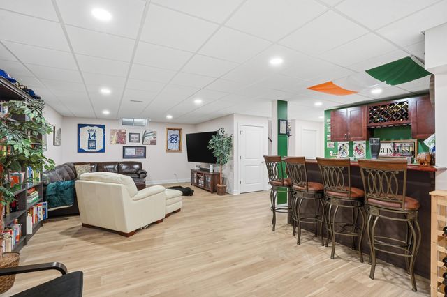 1983 Franklin Drive, Crown Point, IN 46307