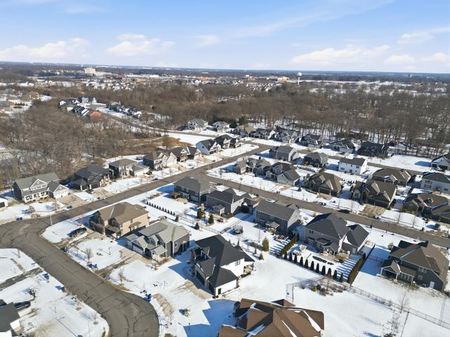 1983 Franklin Drive, Crown Point, IN 46307