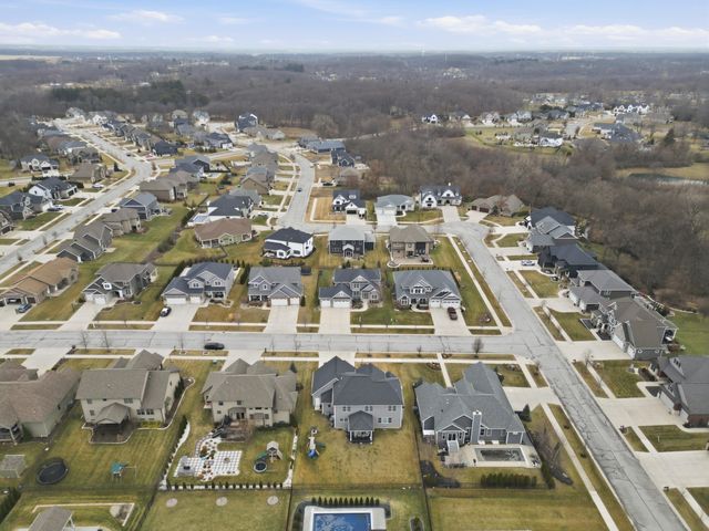 1983 Franklin Drive, Crown Point, IN 46307