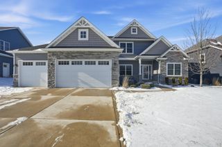 1983 Franklin Drive, Crown Point, IN 46307