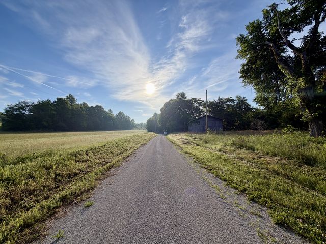 4190 Fattybread Branch Rd, Williamsport, TN 38487