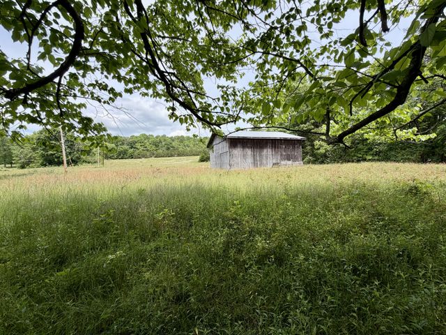 4190 Fattybread Branch Rd, Williamsport, TN 38487