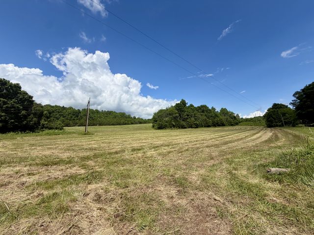 4190 Fattybread Branch Rd, Williamsport, TN 38487