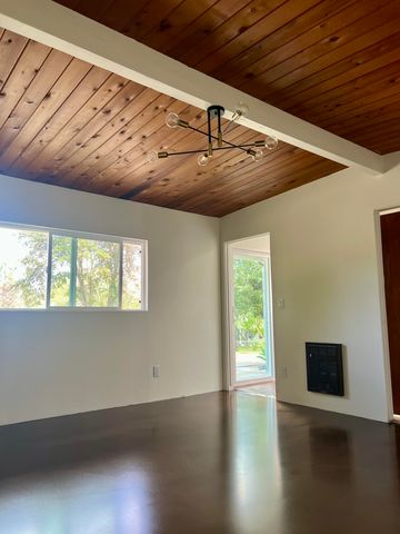 2894 Orchard Home Drive, Medford, OR 97501