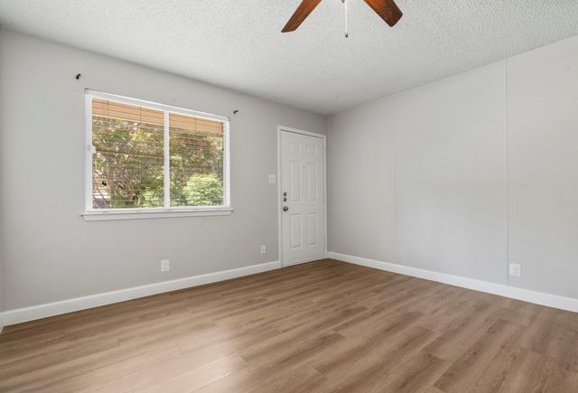 1010 W 23rd ST 4, Austin, TX 78705
