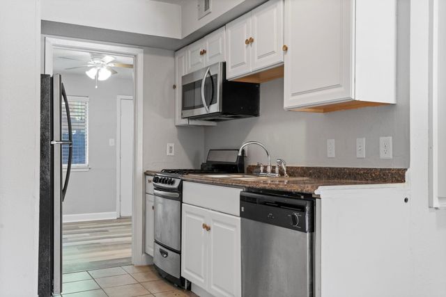 1010 W 23rd ST 4, Austin, TX 78705