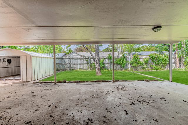 1612 Warren Lane, Fort Worth, TX 76112