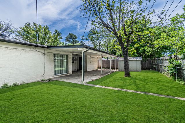 1612 Warren Lane, Fort Worth, TX 76112