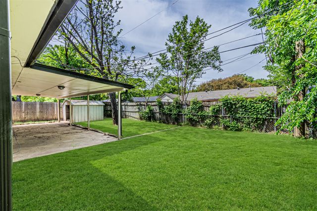 1612 Warren Lane, Fort Worth, TX 76112