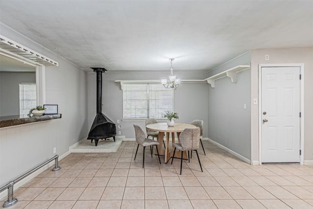 1612 Warren Lane, Fort Worth, TX 76112