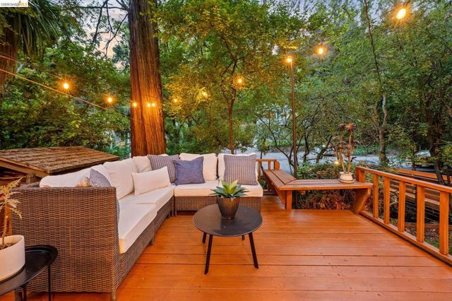 6400 Pinehaven Rd, Oakland, CA 94611