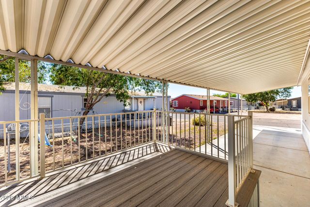 2200 N DELAWARE Drive 69, Apache Junction, AZ 85120