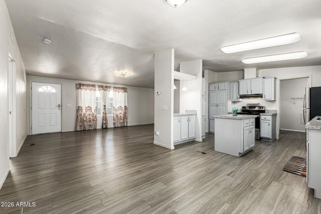 2200 N DELAWARE Drive 69, Apache Junction, AZ 85120