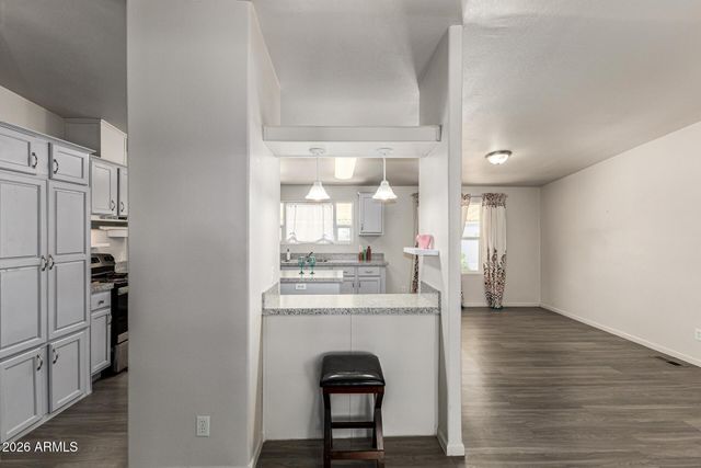 2200 N DELAWARE Drive 69, Apache Junction, AZ 85120