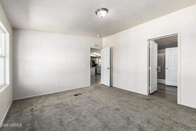 2200 N DELAWARE Drive 69, Apache Junction, AZ 85120